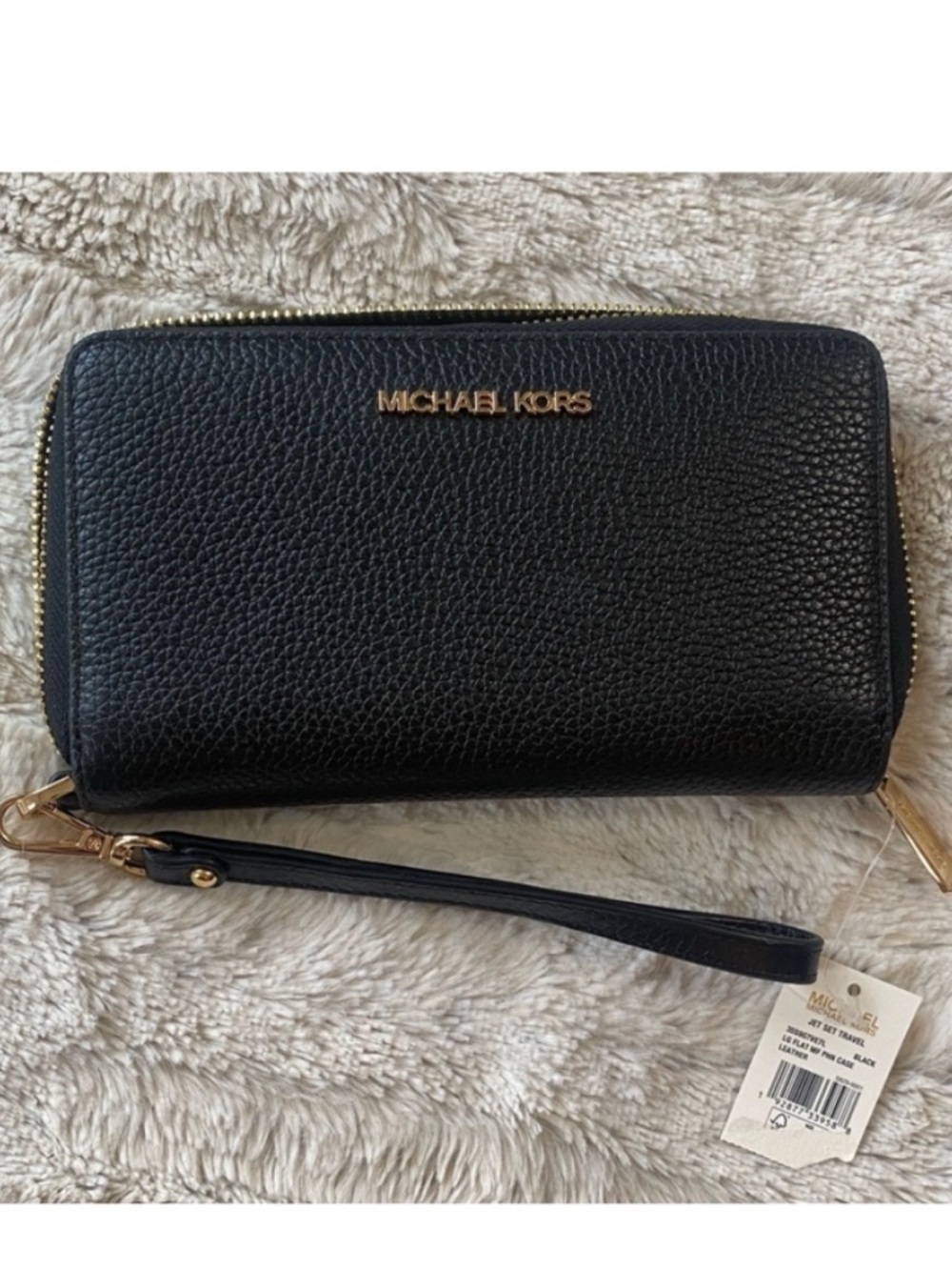 Michael Kors Black Pebbled Wallet/Phone Case